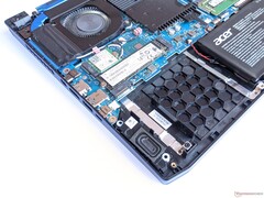 Acer Predator Triton 300 - ranura SSD despoblada