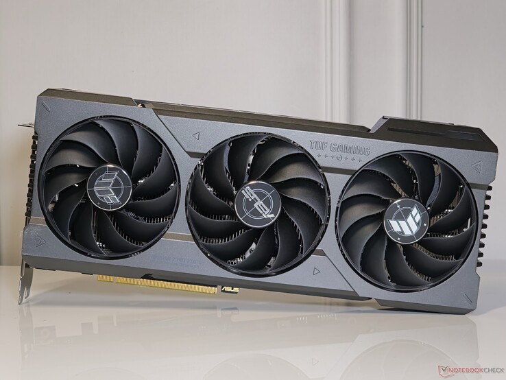 Asus TUF Gaming GeForce RTX 4070 Ti Super: Frontal