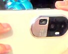 El "Reno10 Pro+" en acción. (Fuente: Digital Chat Station vía Weibo)