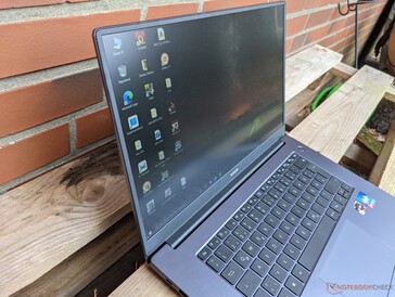 Honor MagicBook 15 - Uso en exteriores