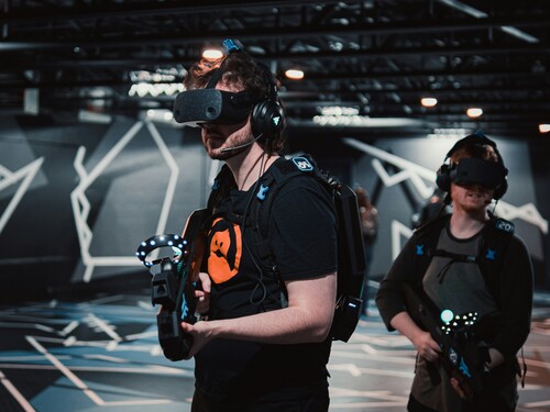 La realidad aumentada y la realidad virtual están llamadas a dar pasos de gigante en la industria del videojuego (Fuente: Unsplash)