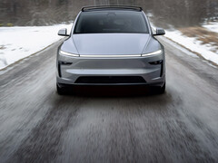 El nuevo Tesla Model Y en color Quicksilver (Fuente de la imagen: Tesla)