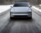 El nuevo Tesla Model Y en color Quicksilver (Fuente de la imagen: Tesla)