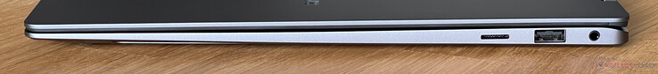 Derecha: lector de tarjetas microSD, USB-A 3.2 Gen.1 (5 Gbit/s), toma de audio de 3,5 mm