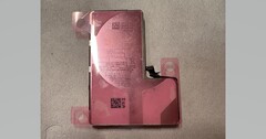 ¿Una batería para el iPhone de 2024? (Fuente: Kosutami vía X/Twitter)