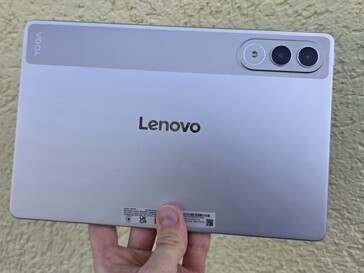 Revisión del Lenovo Yoga Tab. (Fuente de la imagen: Marcus Herbrich)