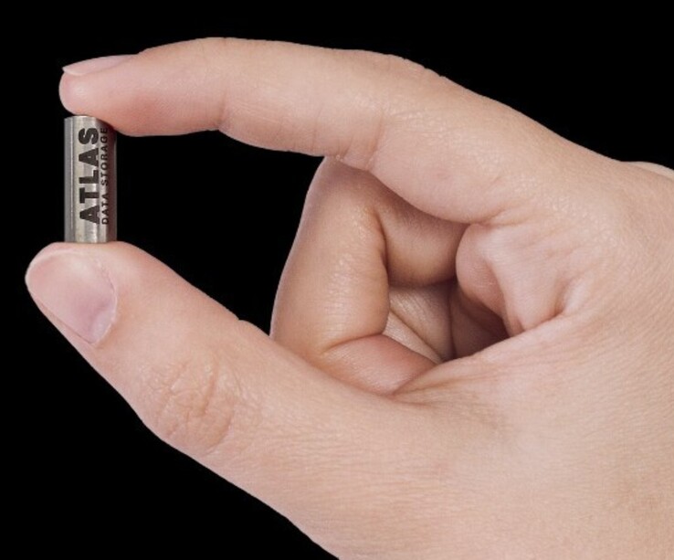 Los tubos del Atlas Eon 100 contienen ADN sintético deshidratado que almacena datos escritos. (Fuente de la imagen: Atlas Data Storage)