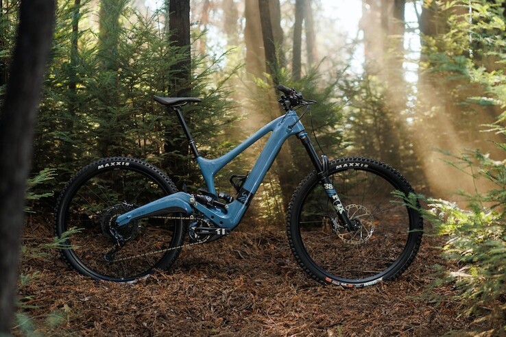 La bicicleta de montaña Ibis Oso en azul tormenta. (Fuente de la imagen: Ibis)