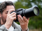 La Coolpix P1100 tiene un objetivo zoom 125x (Fuente de la imagen: Nikon)
