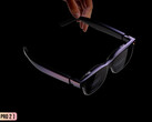 Las Pro 2 pesan 63 gramos. En la imagen: una fotografía promocional de las gafas XR en la que se muestra su diseño ligero.