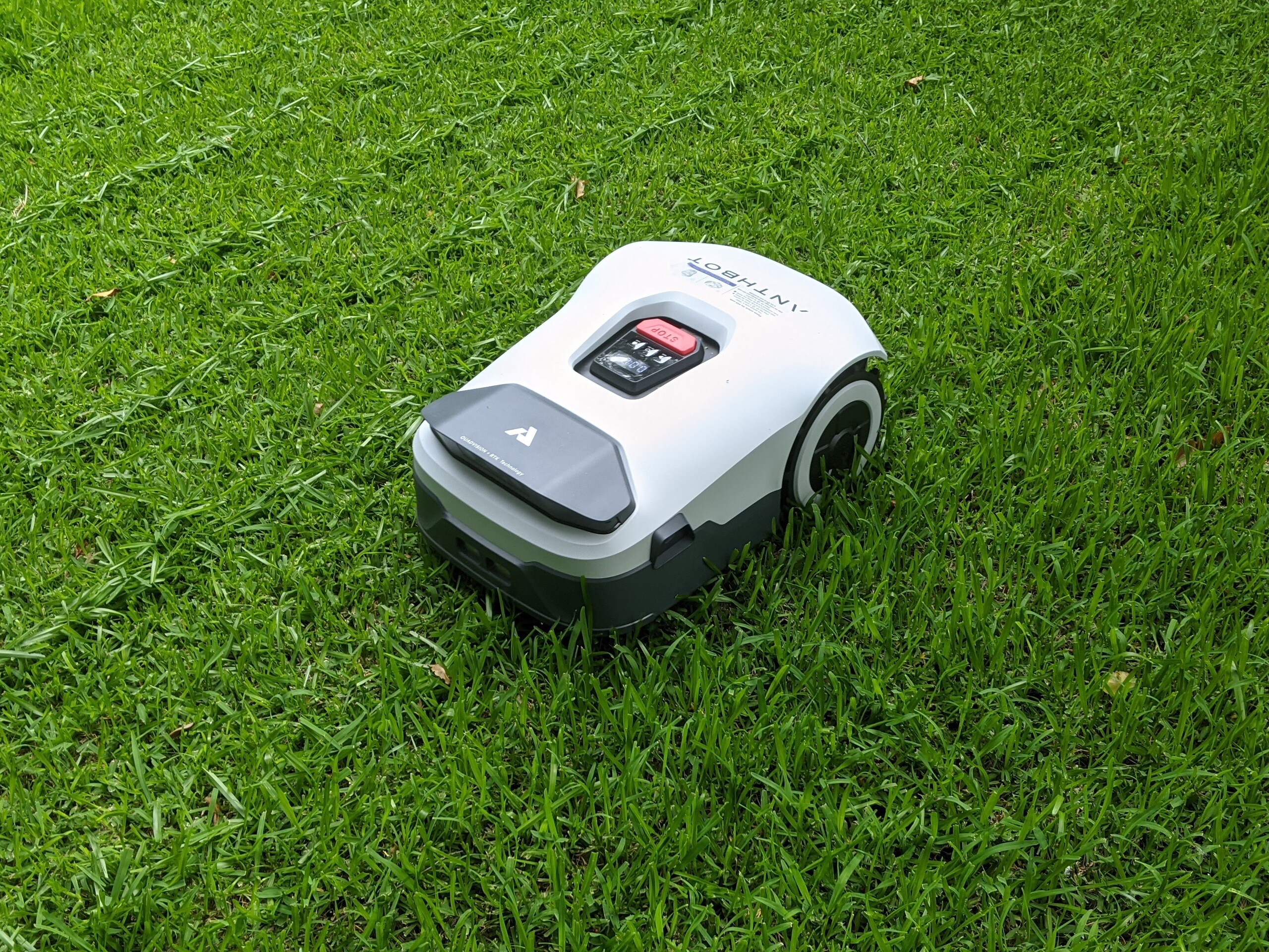 Anthbot lean on AI with the Genie 3000