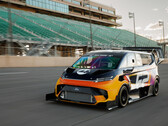 Ford ha rediseñado la furgoneta de altas prestaciones totalmente eléctrica SuperVan para batir récords en la Pikes Peak International Hill Climb. (Fuente de la imagen: Ford)