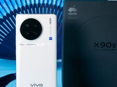 El Vivo X90s en color blanco. (Fuente de la imagen: Vivo)