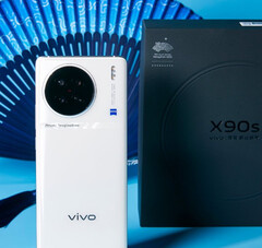 El Vivo X90s en color blanco. (Fuente de la imagen: Vivo)