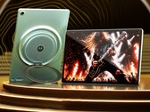 El Moto Pad 70 Groove está equipado con nueve altavoces de la marca JBL.