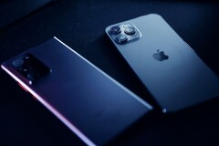 Casi uno de cada dos smartphones vendidos es de Apple o Samsung.