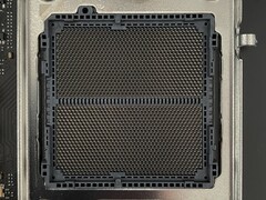 El zócalo AM5 de AMD mostrando la disposición y densidad de los pines. (Fuente de la imagen: Wikipedia)