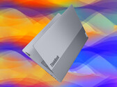 Lenovo sigue vendiendo el ThinkBook 16 Gen 9 sólo en acabado gris.