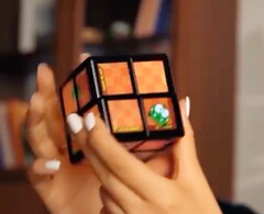 El WOWCube tiene 24 pequeñas pantallas y viene con un montón de juegos de puzzle (Fuente de la imagen: Cubios)
