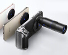 El Vivo X300 Pro con su accesorio de kit de cámara acoplado. (Fuente de la imagen: Vivo - editado)