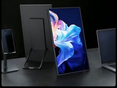 El monitor externo puede colocarse de múltiples maneras en un escritorio.