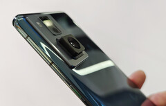 Oppo ha construido su cámara retráctil en torno al Sony IMX766. (Fuente de la imagen: Weibo)