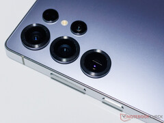 El auge de los buques insignia con baterías de más de 7.000 mAh podría dejar pronto en la sombra al Galaxy S25 Ultra. (Fuente de la imagen: Notebookcheck)