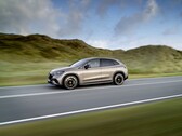 El SUV eléctrico Mercedes-Benz AMG EQE 43 4MATIC ya puede encargarse en Europa. (Fuente de la imagen: Mercedes-Benz)