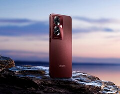 El Oppo F25 Pro 5G cuenta con una parte trasera texturizada opcional en un llamativo color rojo. (Imagen: Oppo)