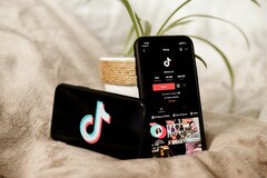 Aplicación TikTok (Fuente de la imagen: Collabstr, Unsplash)