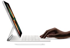 Un iPad Pro rediseñado con la parte trasera de cristal está siendo probado por Apple para un lanzamiento en 2022. (Imagen: Apple)