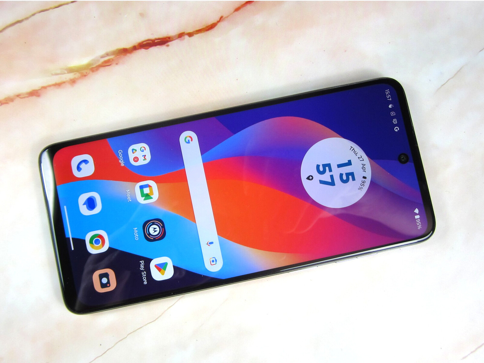 Primer análisis del Motorola Moto G73: Mantiene su corona de rey del  presupuesto