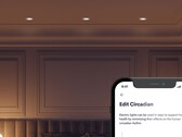 La luz LED de Crestron puede atenuar las luces interiores para adaptarlas a tu ritmo circadiano. (Fuente de la imagen: Crestron)