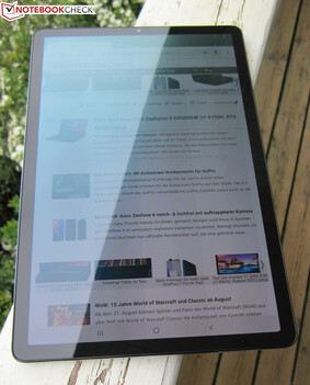 Uso de la Tab Samsung Galaxy Tab S5e en exteriores