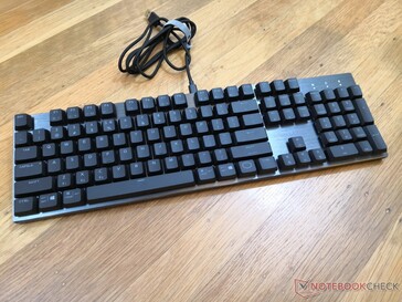 Un teclado de tamaño completo que es más ligero y pequeño que la mayoría