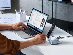 Llega el nuevo cargador inalámbrico magnético 3 en 1 MagFlow de Ugreen (en la imagen). (Fuente de la imagen: Ugreen)