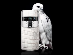 El modelo de diamantes del Vertu Agent Q cuesta más de 100.000 dólares. (Fuente de la imagen: Vertu)