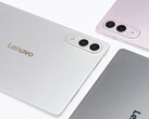 La Xiaoxin AI Tablet Pro GT tiene un diseño comparativamente delgado compensado por dos cámaras orientadas hacia atrás. (Fuente de la imagen: Lenovo)