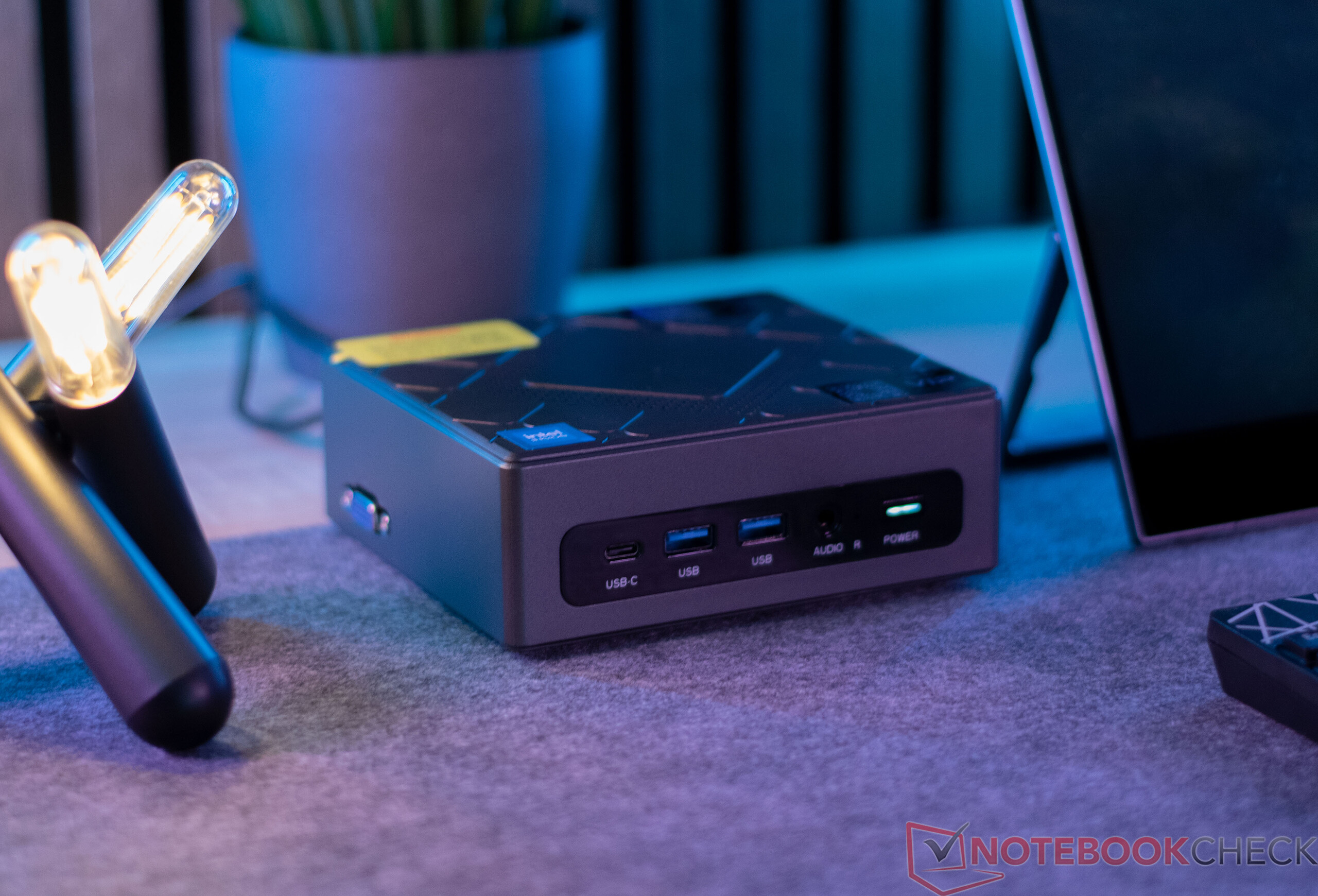 Análisis NiPoGi CK10: un pequeño pero matón mini PC que puede con casi todo