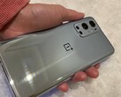 El OnePlus 9 Pro debería llegar el mes que viene junto al OnePlus 9, como mínimo. S(Fuente de la imagen: Dave Lee)