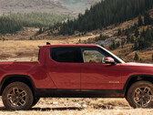Rivian saca un Tesla en el aumento de precio del R1T para los primeros compradores, dice que los que cancelaron su preorden pueden volver