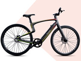 La Urtopia Carbon E-Bike pesa 30 libras (~14 kg). (Fuente de la imagen: Urtopia)