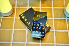 El Xiaomi Poco X8 es robusto y tiene un aspecto moderno, pero también presenta muchas debilidades.