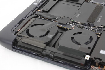Dell afirma que tiene una acústica 15 veces más silenciosa, un 35% más de flujo de aire y los "ventiladores más grandes" que han tenido nunca en un portátil para juegos