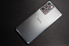 ¿Un nuevo smartphone HTC? (Fuente: PTT.cc vía Abhishek Yadav)