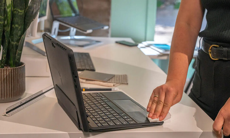 Convierte tu Surface Pro 8 en un portátil de la marca Brydge con el SP Max+. (Fuente: Brydge)