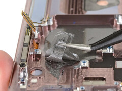 Samsung utilizó por última vez cámaras de vapor en el Galaxy Note 20 Ultra. (Fuente de la imagen: iFixit)