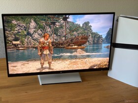 ...juegos de consola (por ejemplo, con la PS5 Pro), ..