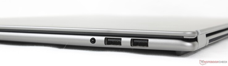 Derecha: auriculares de 3,5 mm, 2x USB-A 3.2 Gen. 1