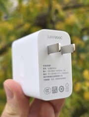 Reseña del Oppo Find X9 Pro. (Fuente de la imagen: Marcus Herbrich)